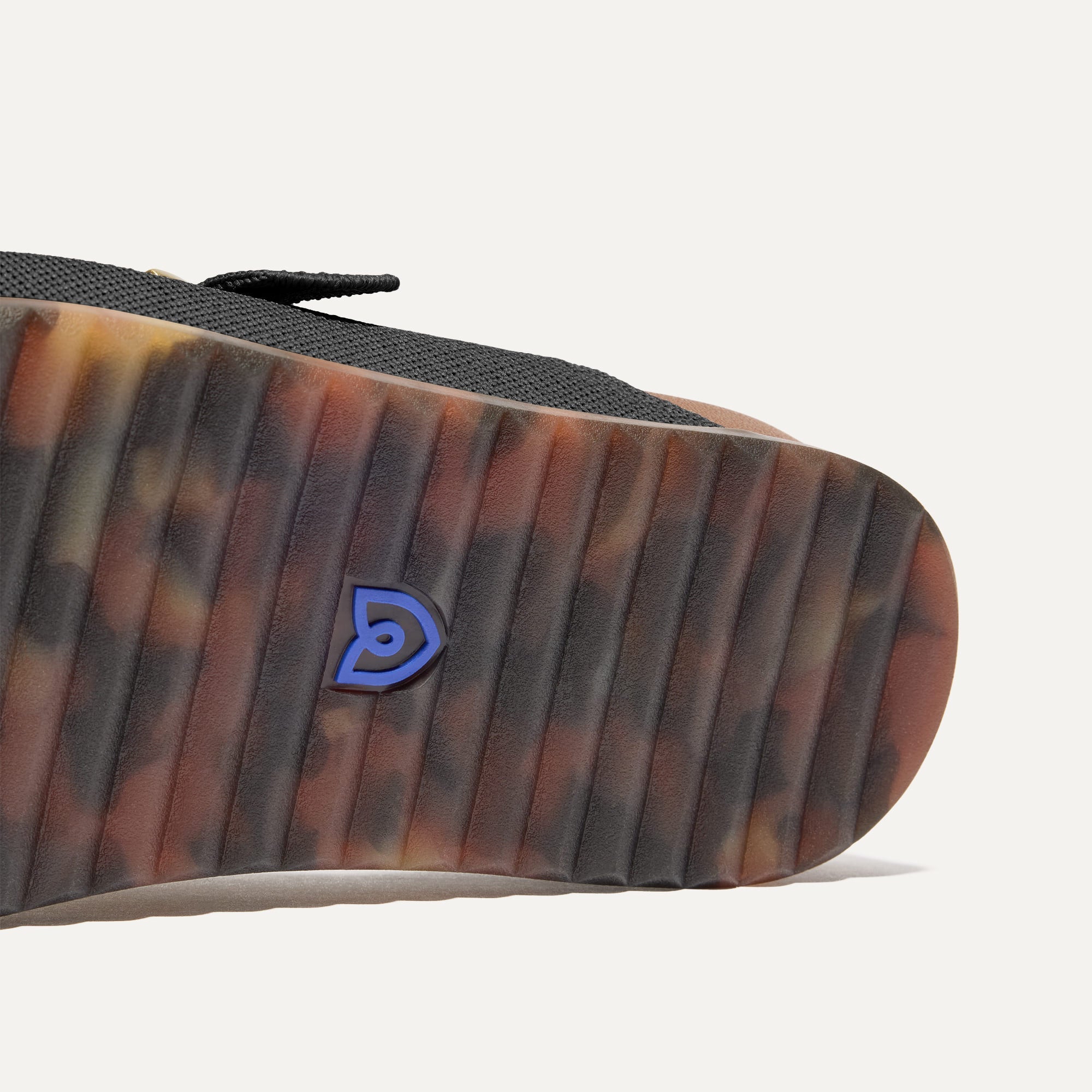 The Buckle Slide - Black